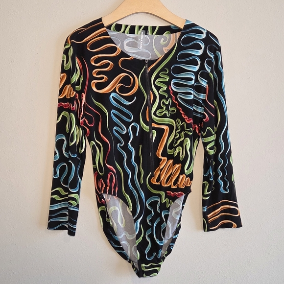 Norma Kamali Women's Rashguard One Piece Squiggle Lines Swimsuit Sz XL NWOT - Picture 1 of 9